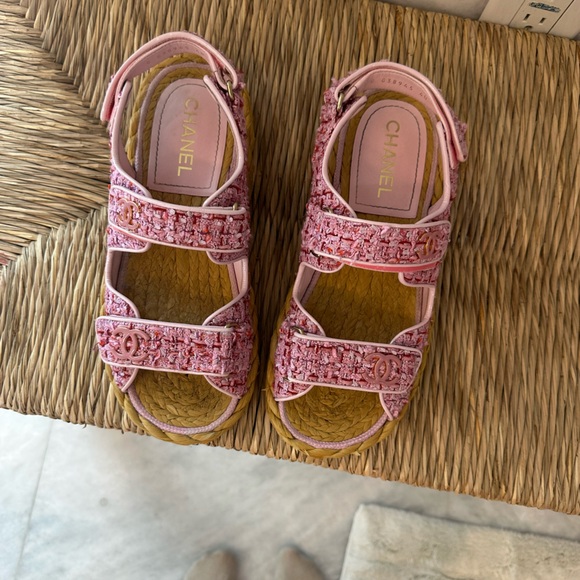 Authentic Chanel pink tweed dad sandals - Picture 4 of 5
